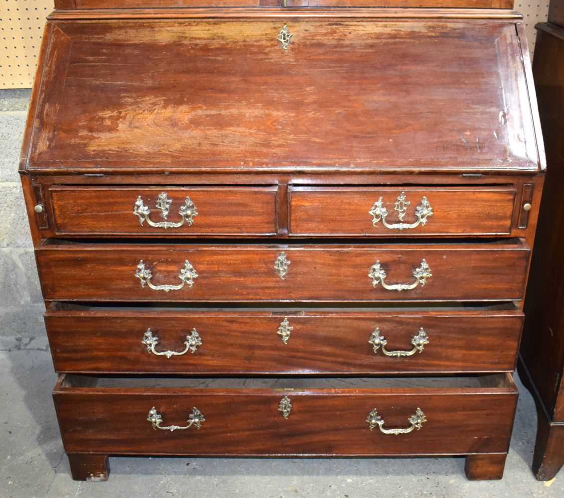 A Georgian Mahogany Secretaire glazed bookcase 230 x 108 x 53 cm. - Image 4 of 10