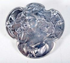 A Silver Art Nouveau Style Brooch. Stamped Sterling. 3.2 cm x 3.3 cm, weight 10.8g