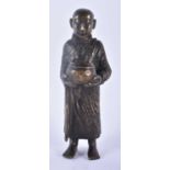 A FINE 19TH CENTURY INDIAN BURMESE ASIAN BRONZE FIGURE OF A BUDDHA modelled holding an offering