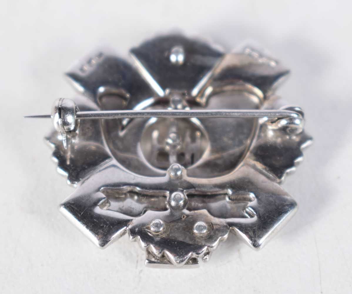 White gold star of the Order of the Thistle set with 36 rose cut diamonds centered on a Light - Image 2 of 3