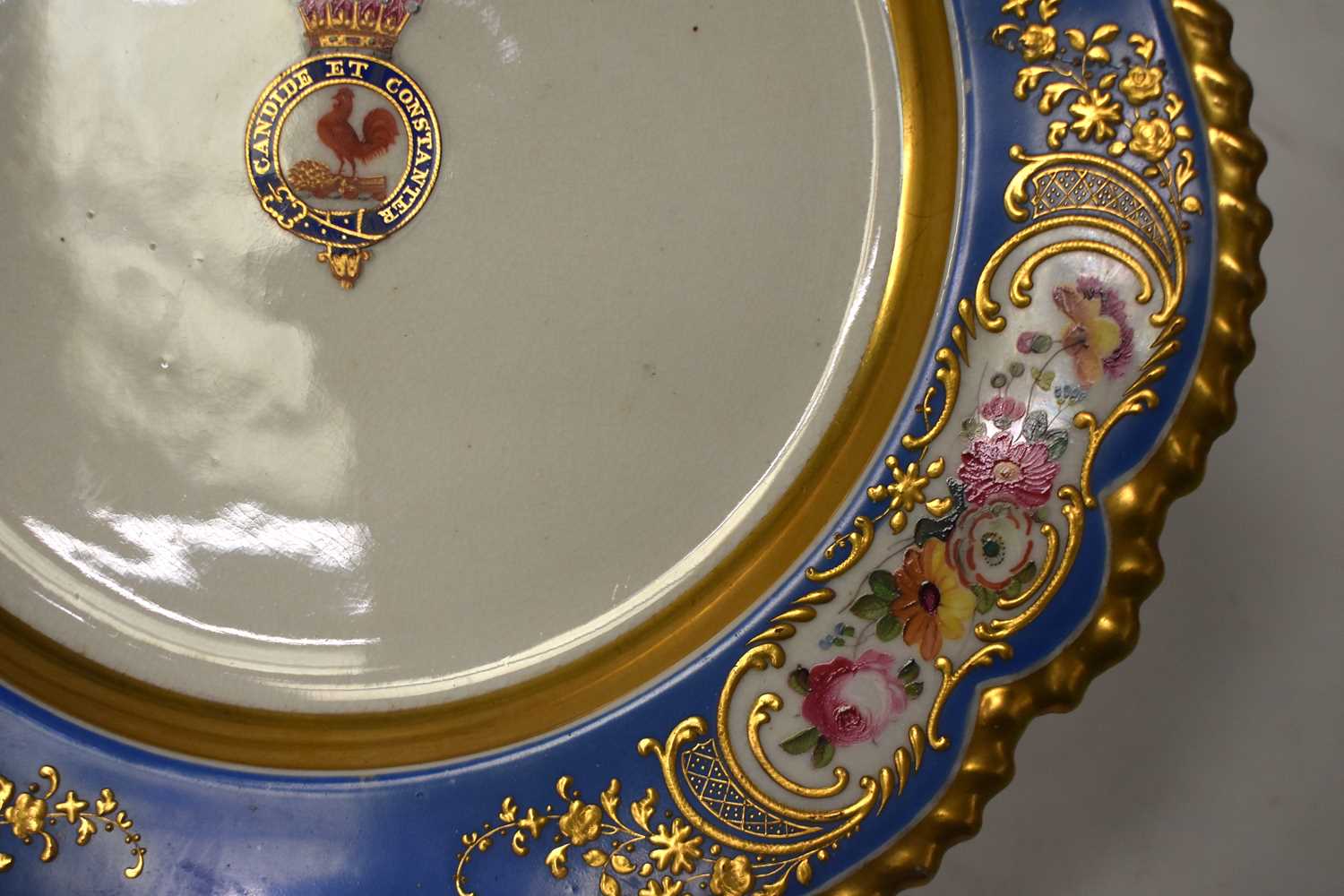 THREE EARLY 19TH CENTURY CHAMBERLAINS WORCESTER PORCELAIN PLATES together with two other - Image 35 of 51