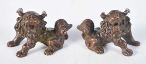 A Pair of Japanese Bronze Temple Dogs. 3.3 cm x 5.3 cm x 3 cm, total weight 196g (2)