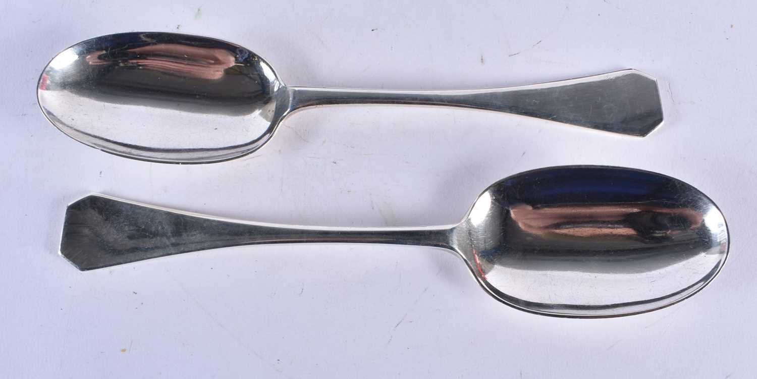A Pair of Picture Back Spoons with Sailing Ship Motif in a fitted case by Thomas Bradbury & Sons. - Image 2 of 4