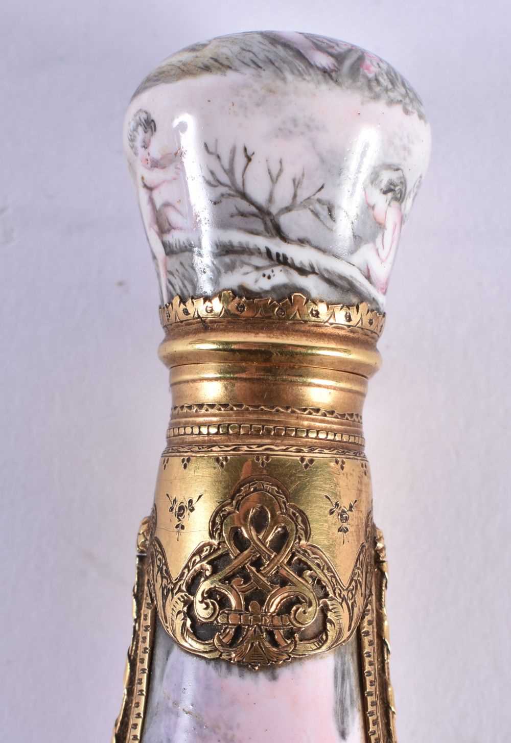 A FINE EARLY 19TH CENTURY VIENNESE ENAMEL AND ENGRAVED BRONZE SCENT BOTTLE AND STOPPER beautifully - Image 3 of 20
