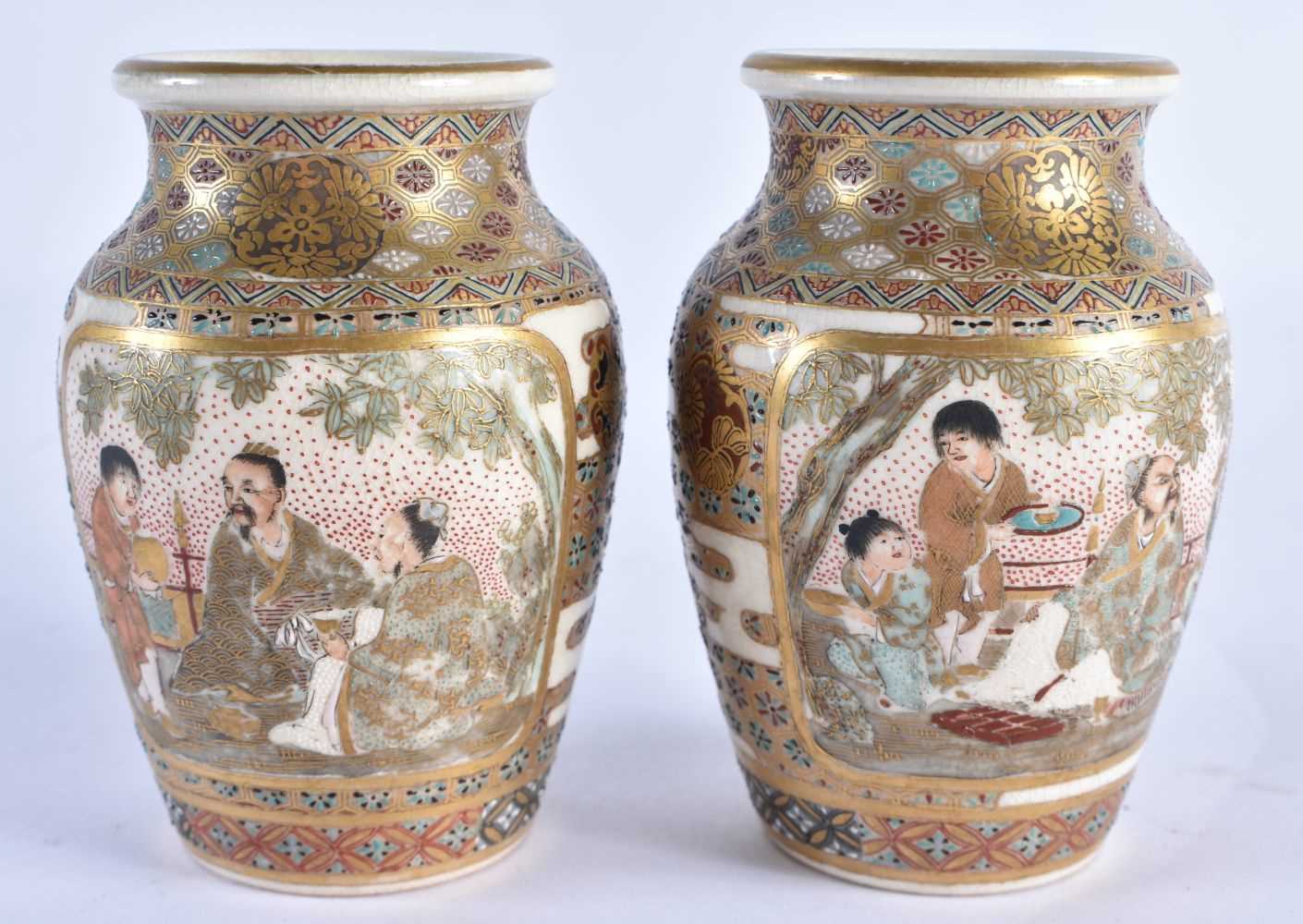 A SMALL PAIR OF 19TH CENTURY JAPANESE MEIJI PERIOD SATSUMA VASES painted with figures and - Image 3 of 8