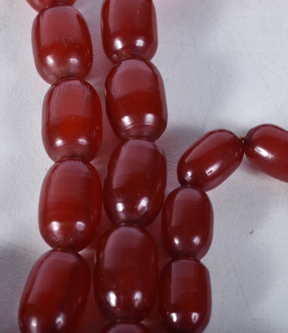 Cherry Bakelite graduated necklace with internal streaking. 99cm long, largest bead 30mm (165g) - Image 3 of 7