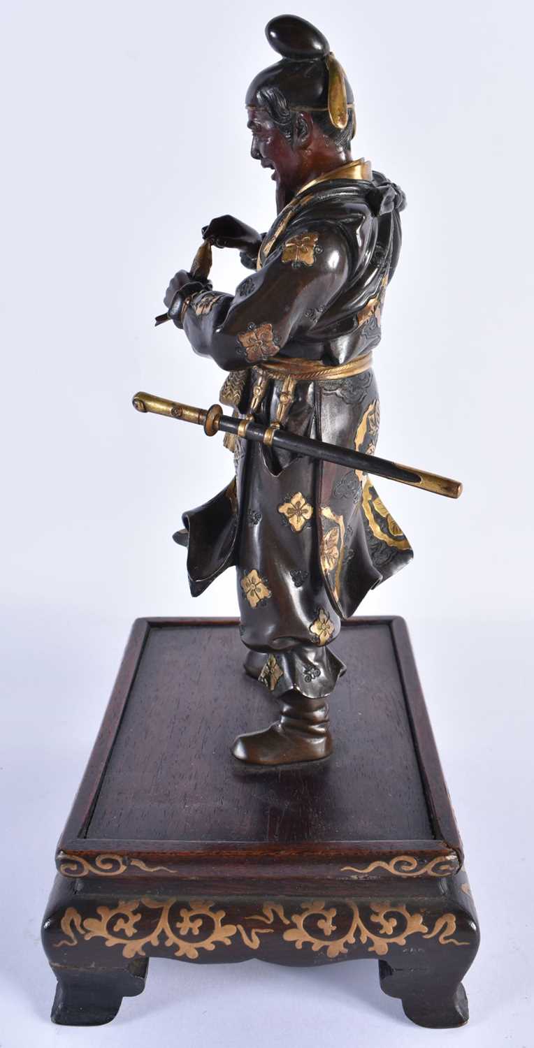 A GOOD 19TH CENTURY JAPANESE MEIJI PERIOD BRONZE GOLD INLAID OKIMONO by Miyao, modelled as a male - Image 5 of 9