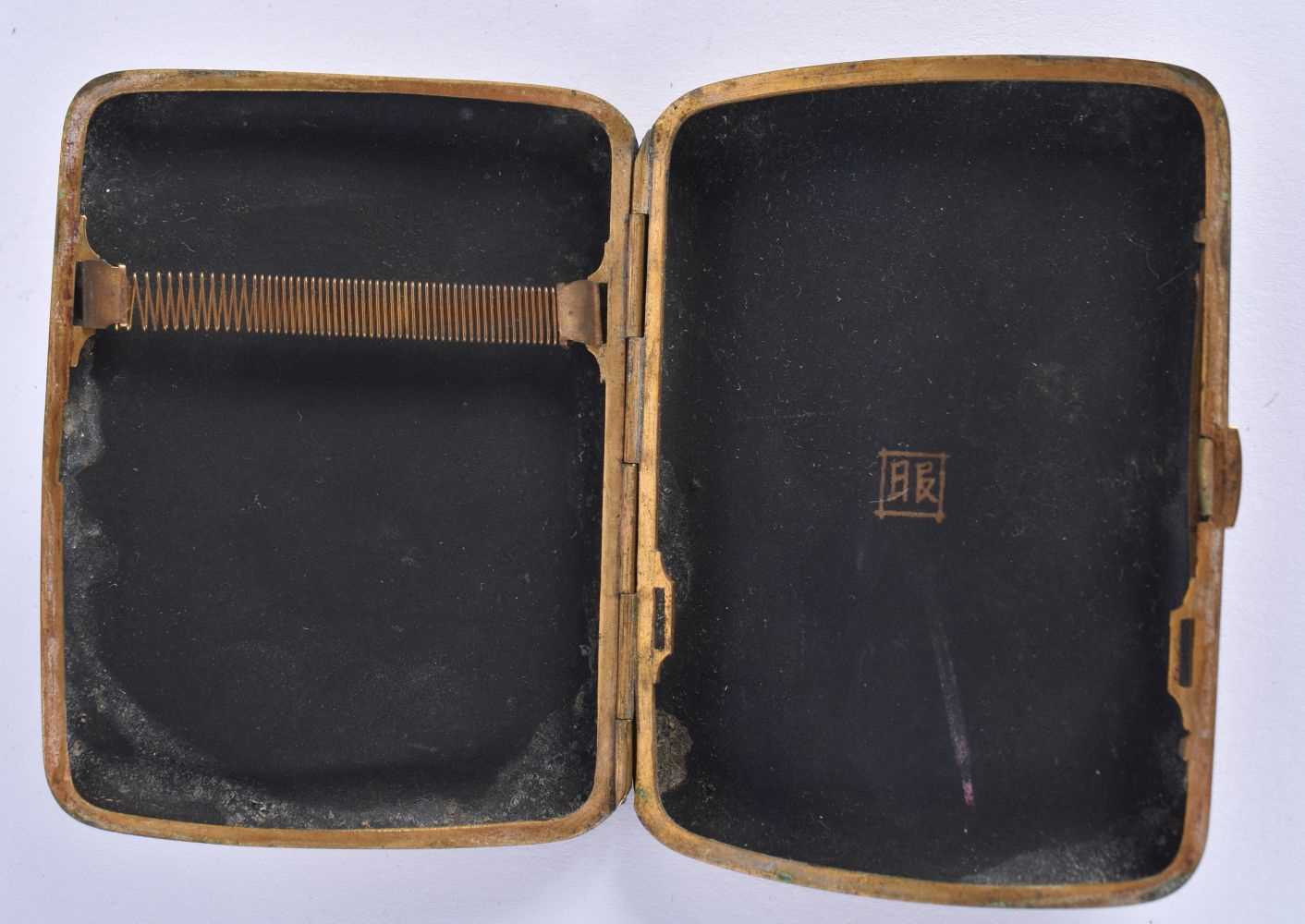 A 19TH CENTURY JAPANESE MEIJI PERIOD KOMAI STYLE DAMASCENED CIGARETTE CASE decorated with dragons - Image 2 of 3