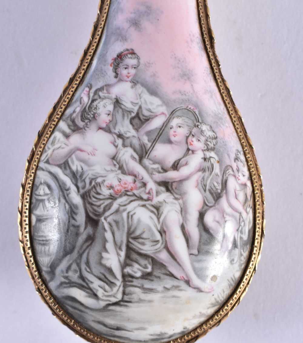 A FINE EARLY 19TH CENTURY VIENNESE ENAMEL AND ENGRAVED BRONZE SCENT BOTTLE AND STOPPER beautifully - Image 2 of 20