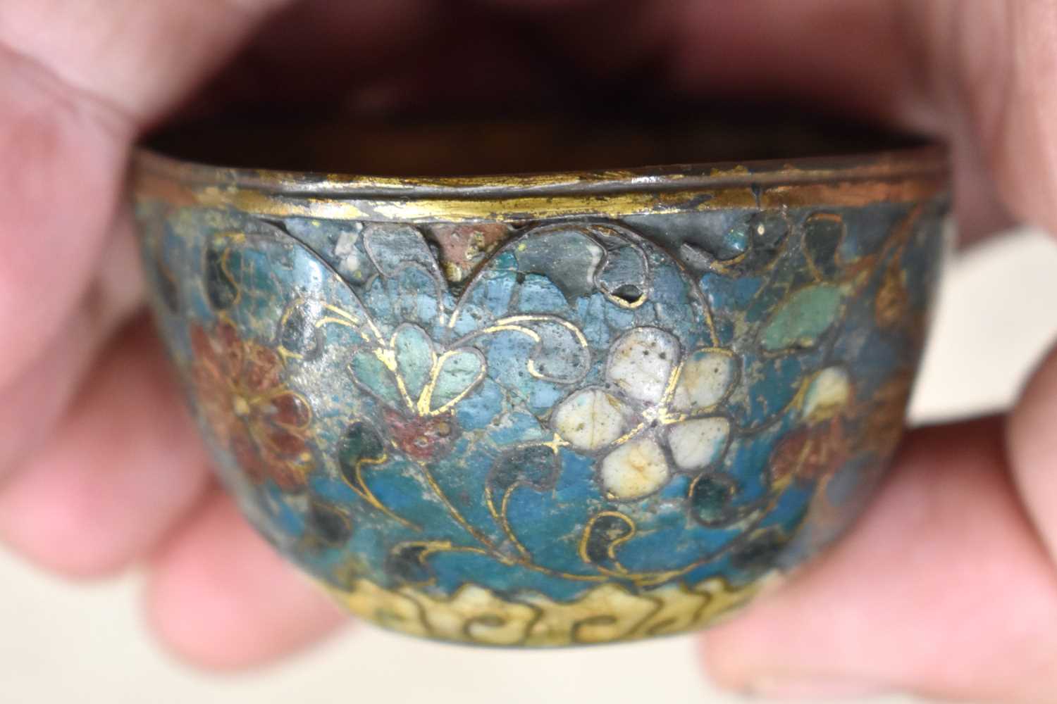TWO RARE 16TH CENTURY CHINESE CLOISONNE ENAMEL TEABOWLS Ming. Largest 5.25 cm wide. (2) - Image 13 of 21