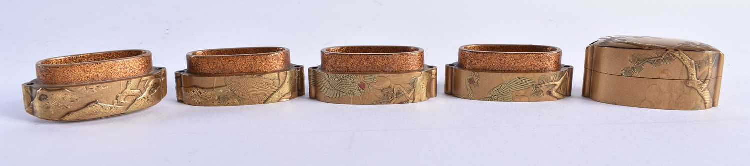 A FINE 19TH CENTURY JAPANESE MEIJI PERIOD GOLD LACQUER FIVE CASE INRO decorated with birds and - Image 4 of 7