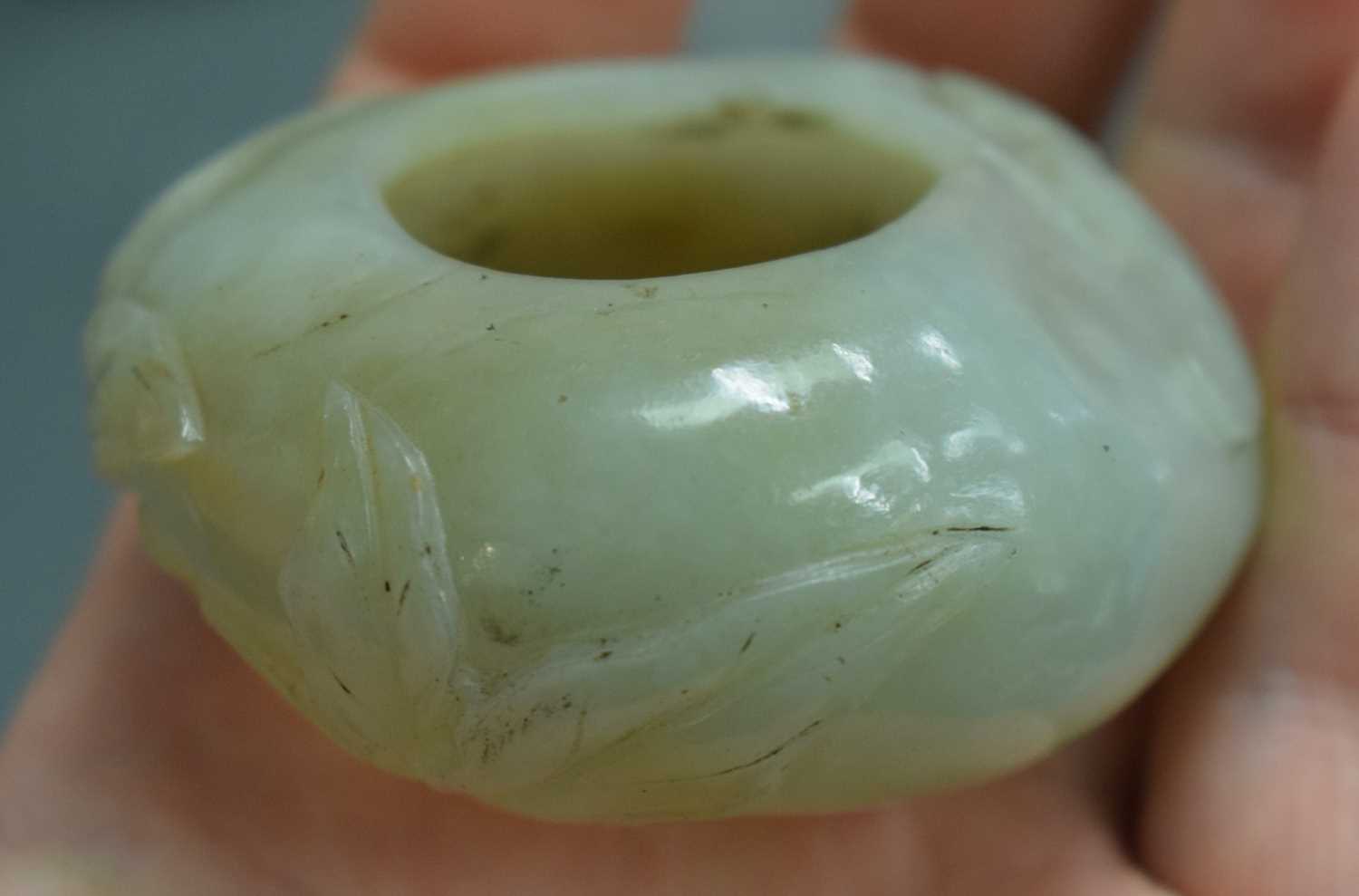 A GOOD 19TH CENTURY CHINESE CARVED JADE BRUSH WASHER Qing, of well hollowed form, overlaid with bats - Image 12 of 12