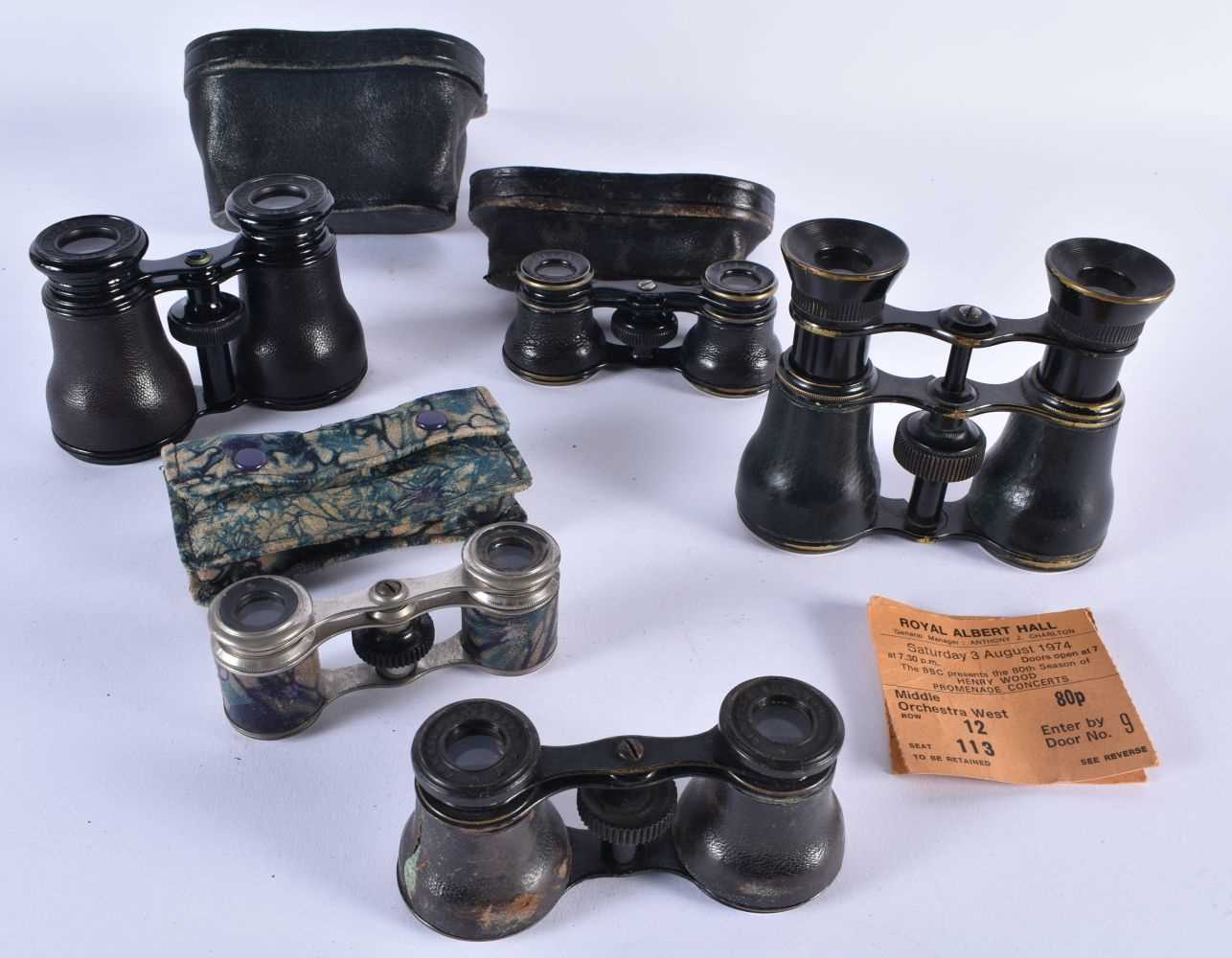 ANTIQUE OPERA GLASSES. (qty) - Bild 2 aus 2