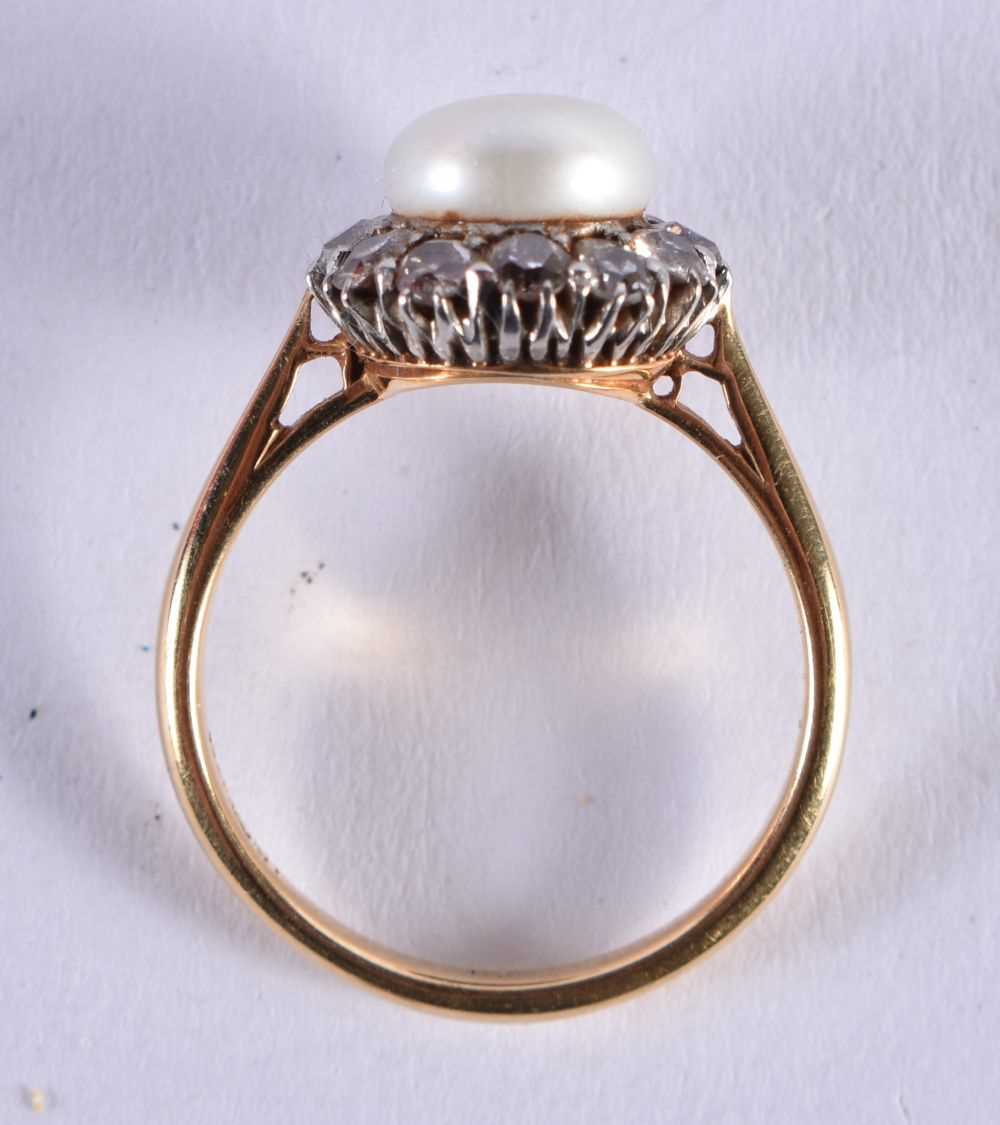 AN EDWARDIAN 18CT GOLD DIAMOND AND PEARL RING. 4 grams. N. - Bild 4 aus 4