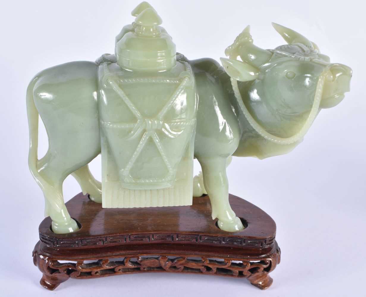 A LARGE 19TH CENTURY CHINESE CARVED JADE BULLOCK CENSER AND COVER Qing, modelled with rope twist - Image 2 of 5