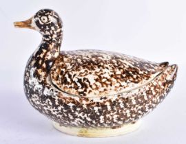 AN UNUSUAL EARLY 19TH CENTURY ENGLISH CREAMWARE DUCK BOX AND COVER of naturalistic form, with sponge