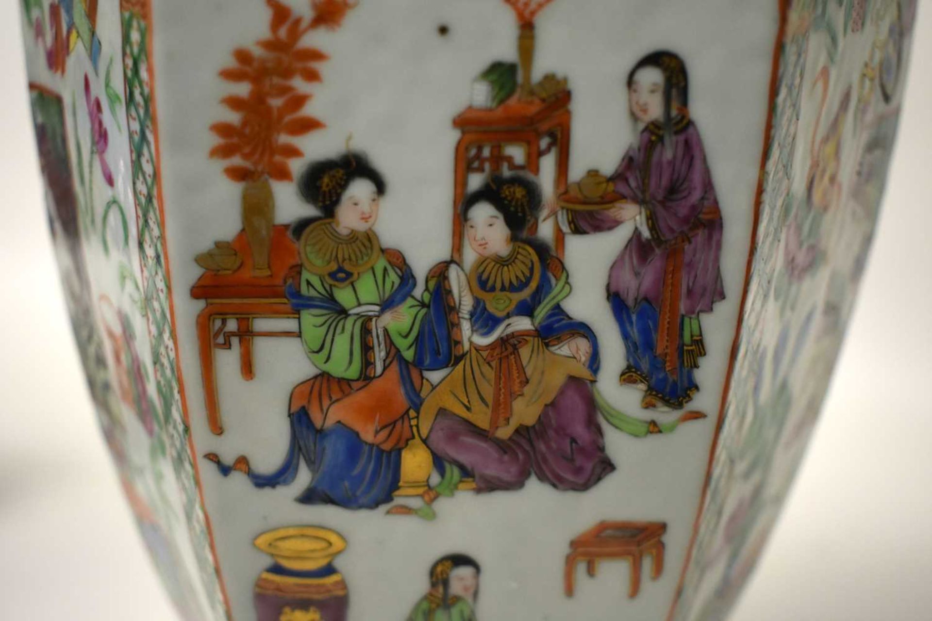 A LARGE PAIR OF 19TH CENTURY CHINESE CANTON FAMILLE ROSE VASES Qing, painted with immortals within - Image 19 of 34