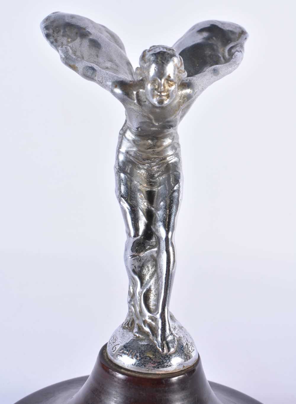 AN ANTIQUE CHARLES SYKES SPIRIT OF ECSTASY SILVER PLATED CAR MASCOT. 23 cm high. - Image 5 of 15