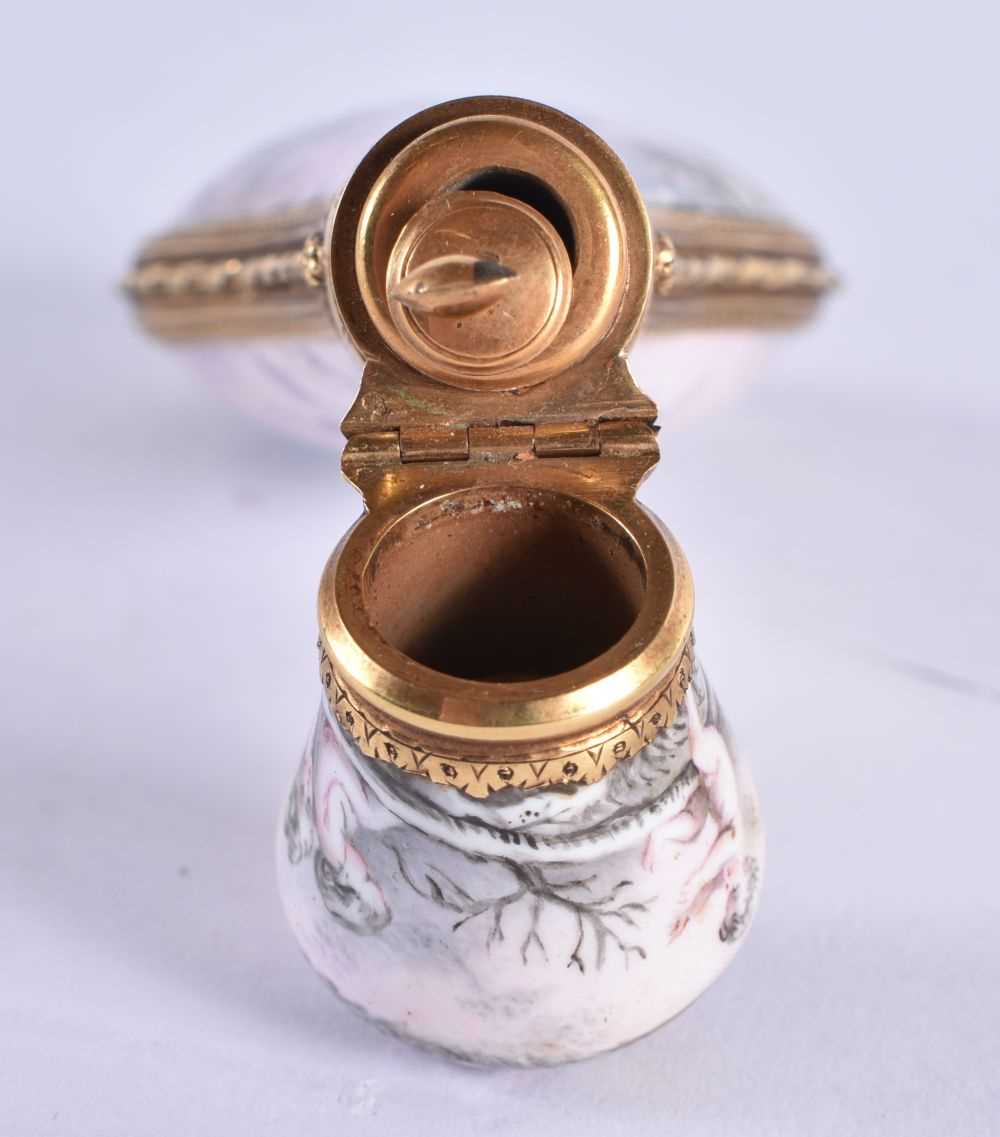 A FINE EARLY 19TH CENTURY VIENNESE ENAMEL AND ENGRAVED BRONZE SCENT BOTTLE AND STOPPER beautifully - Image 4 of 20