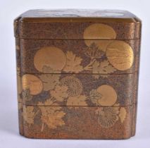 A LOVELY 19TH CENTURY JAPANESE MEIJI PERIOD GOLD LACQUER BOX AND COVER decorated with foliage. 7