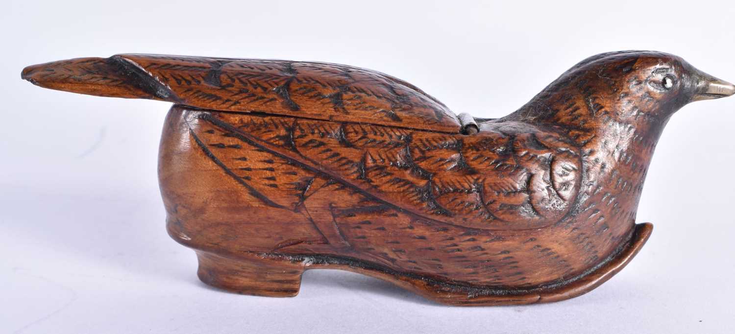 A RARE 18TH CENTURY CARVED TREEN SNUFF BOX formed unusually as a bird seated within a shoe. 13 cm - Image 4 of 7