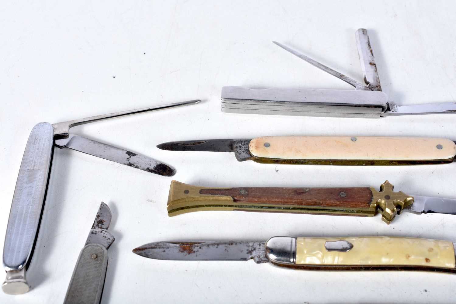 A Collection of Fifteen Assorted Vintage Pocket Knives. Largest 18cm (extended) (15) - Image 2 of 4