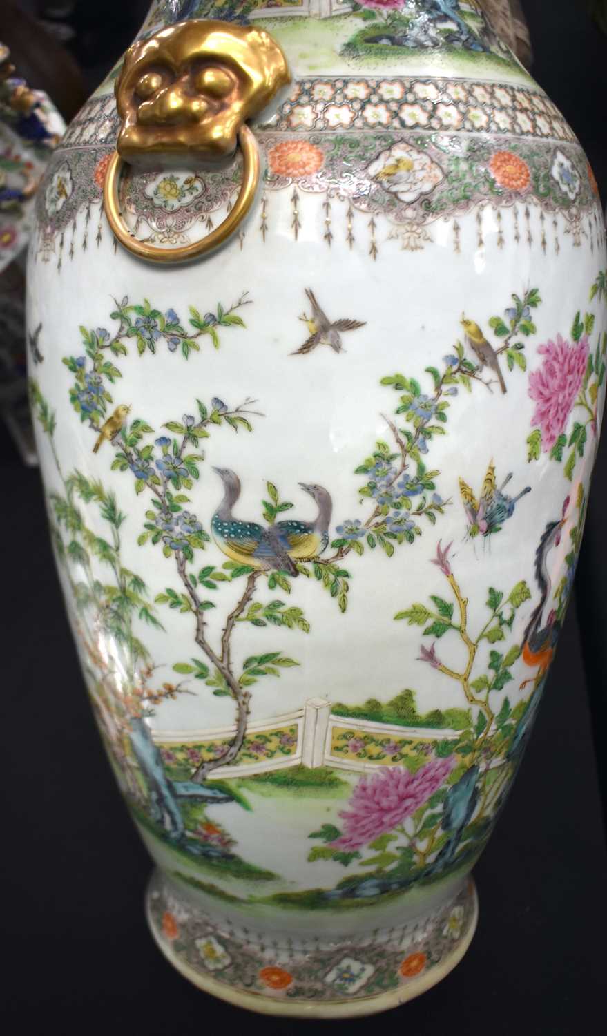 A VERY LARGE PAIR OF 19TH CENTURY CHINESE FAMILLE VERTE PORCELAIN VASES Qing, painted with birds - Image 31 of 31