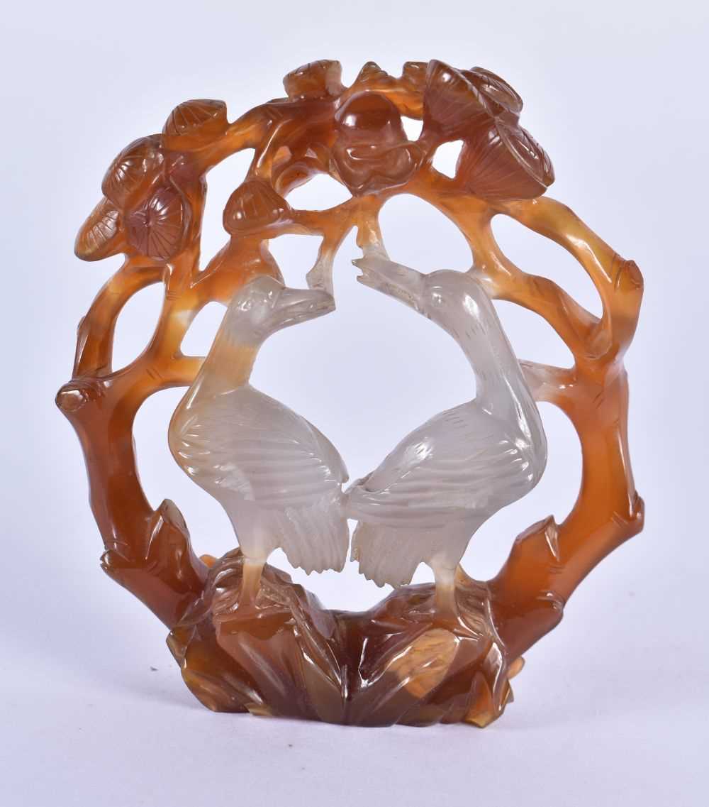 A 19TH CENTURY CHINESE CARVED AGATE FIGURE OF TWO BIRDS Qing, modelled under flowering branches. - Image 2 of 3