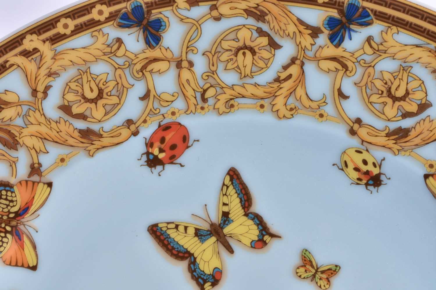 Versace Le Jardin Plate in Original Box w/ Certificate. 8.5 cm diameter. - Image 4 of 5