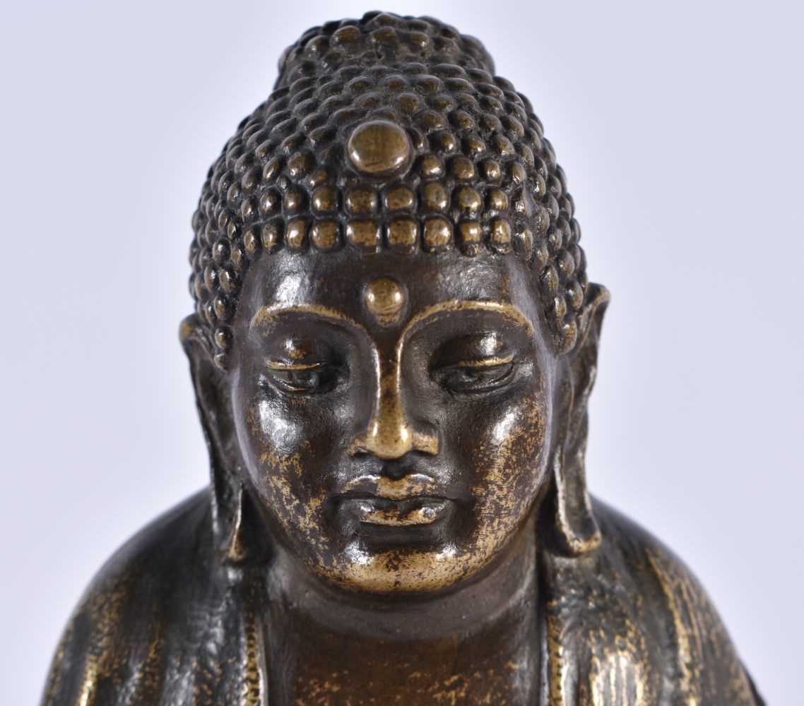 A RARE LATE 19TH/20TH CENTURY AUSTRIAN COLD PAINTED BRONZE EROTIC BUDDHA FIGURE the front opening to - Bild 2 aus 12