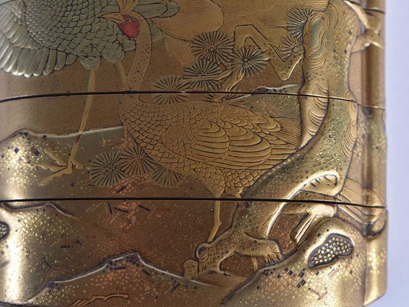 A FINE 19TH CENTURY JAPANESE MEIJI PERIOD GOLD LACQUER FIVE CASE INRO decorated with birds and - Image 3 of 7