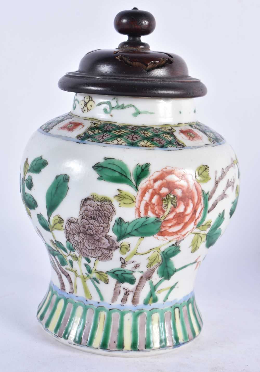 A PAIR OF 19TH CENTURY CHINESE FAMILLE VERTE PORCELAIN JARS Kangxi style. 17 cm high. - Image 2 of 8