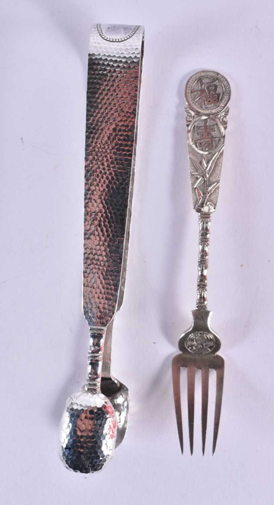 FOUR PIECES OF ANTIQUE ORIENTAL SILVER WARE. 89 grams. Largest 12 cm long. (4) - Image 5 of 8