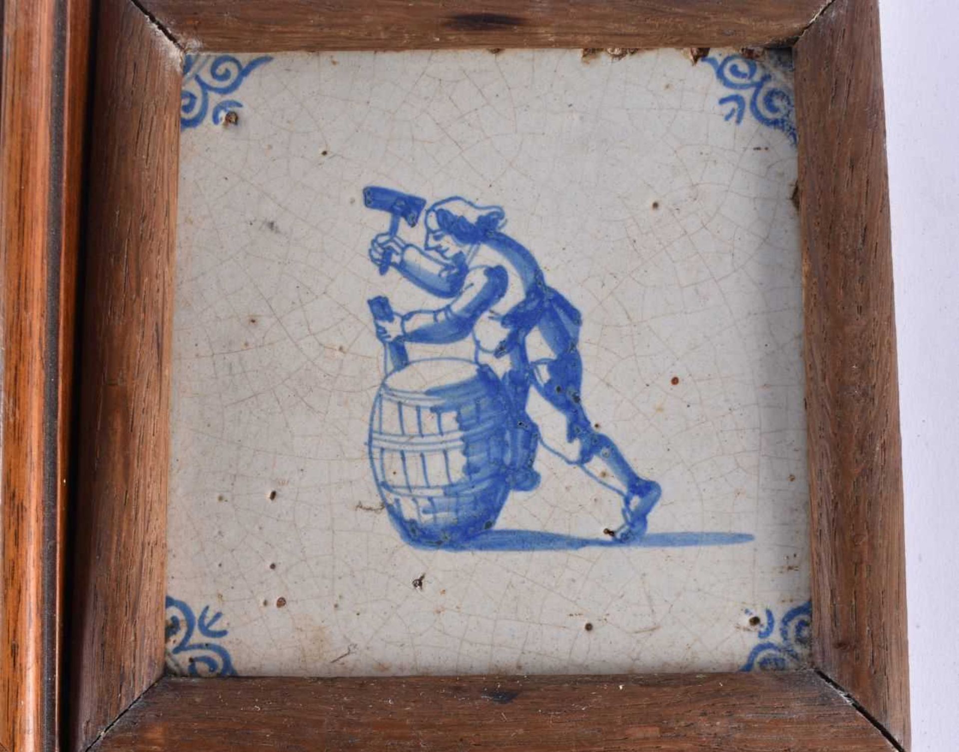 FOUR WOOD FRAMED DELFT BLUE AND WHITE TILES. 15 cm square. (4) - Image 3 of 6
