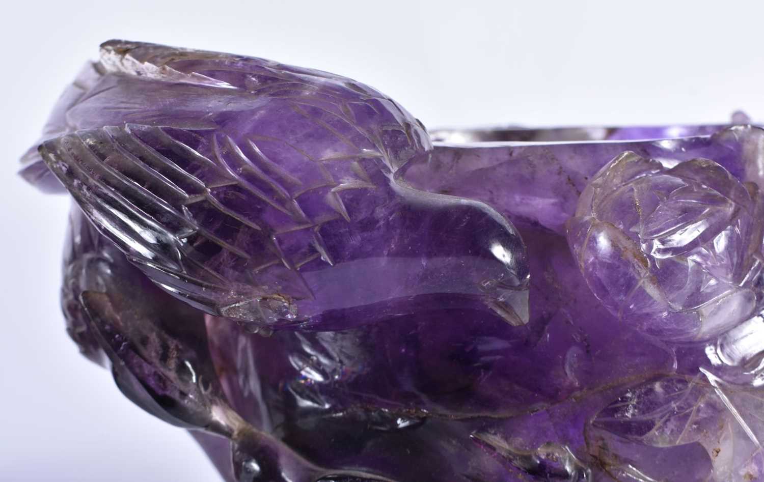 A LARGE 19TH CENTURY CHINESE CARVED AMETHYST VASE AND COVER Qing, formed with birds and extensive - Image 7 of 7