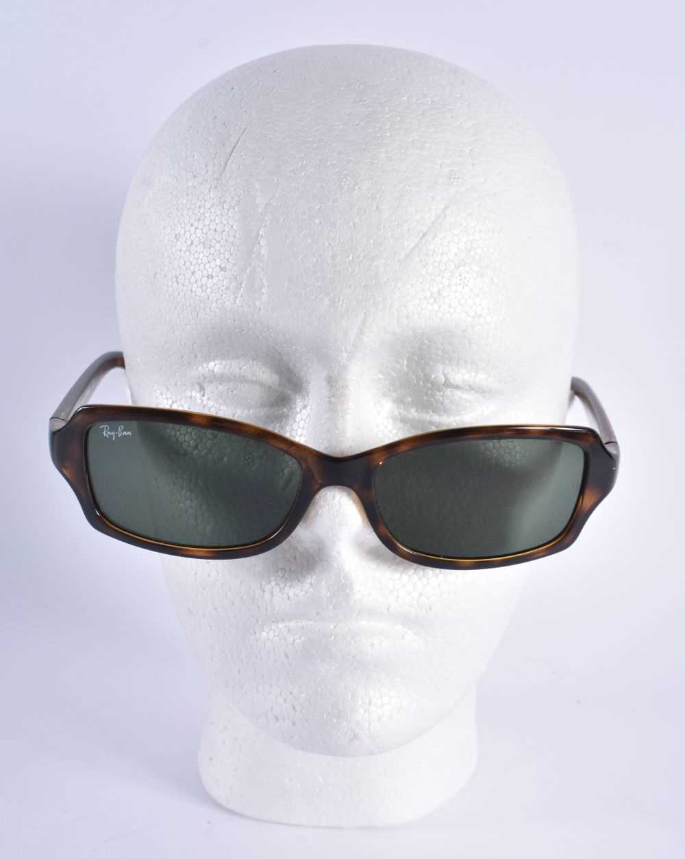 FOUR PAIRS OF RAY BAN SUNGLASSES. 15 cm wide. (4) - Image 6 of 9