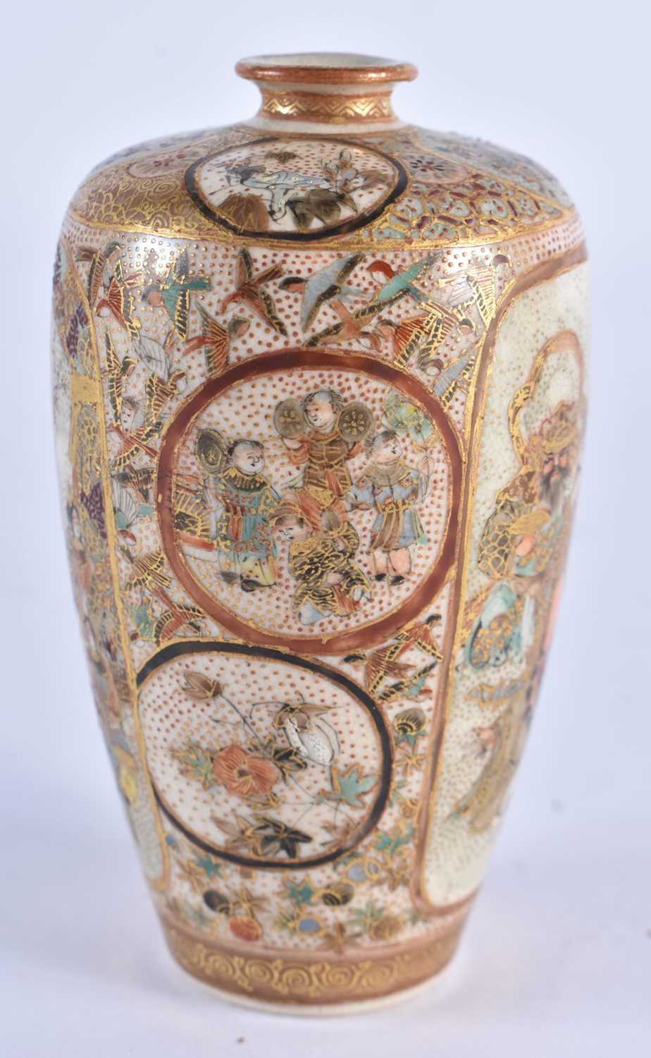 A SMALL 19TH CENTURY JAPANESE MEIJI PERIOD SATSUMA POTTERY VASE painted with figures and birds - Image 4 of 14
