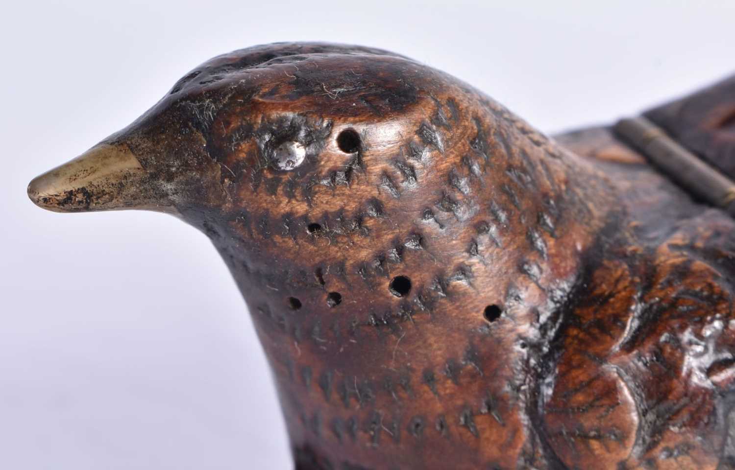 A RARE 18TH CENTURY CARVED TREEN SNUFF BOX formed unusually as a bird seated within a shoe. 13 cm - Image 2 of 7