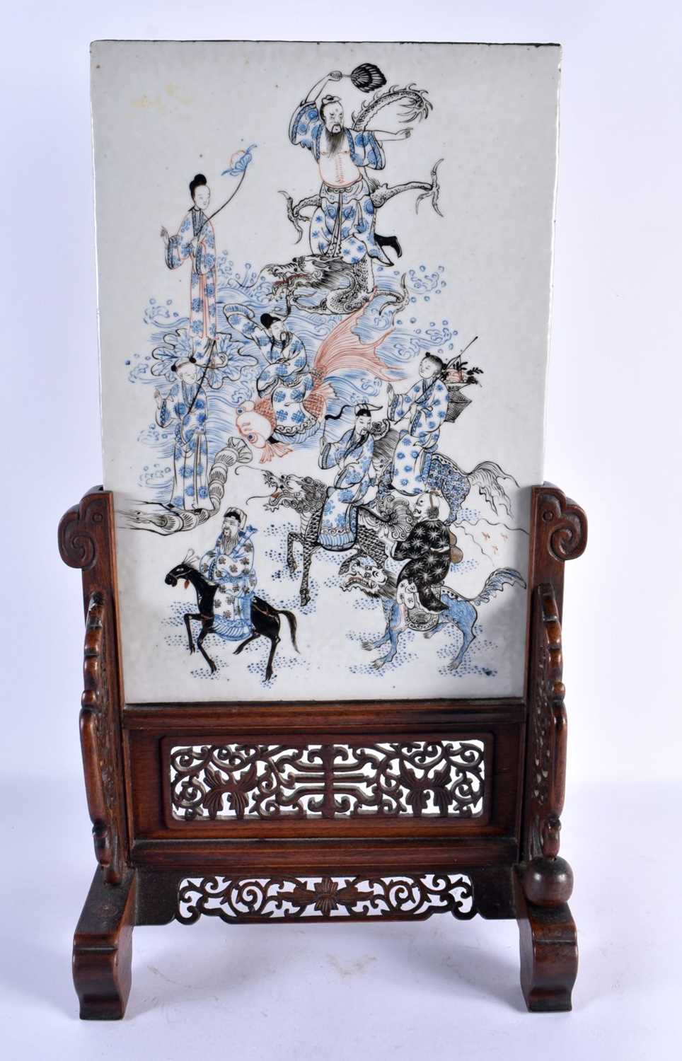 AN UNUSUAL 19TH CENTURY CHINESE PORCELAIN AND HARDWOOD TABLE SCREEN Qing. 50 cm x 22 cm. - Image 2 of 16