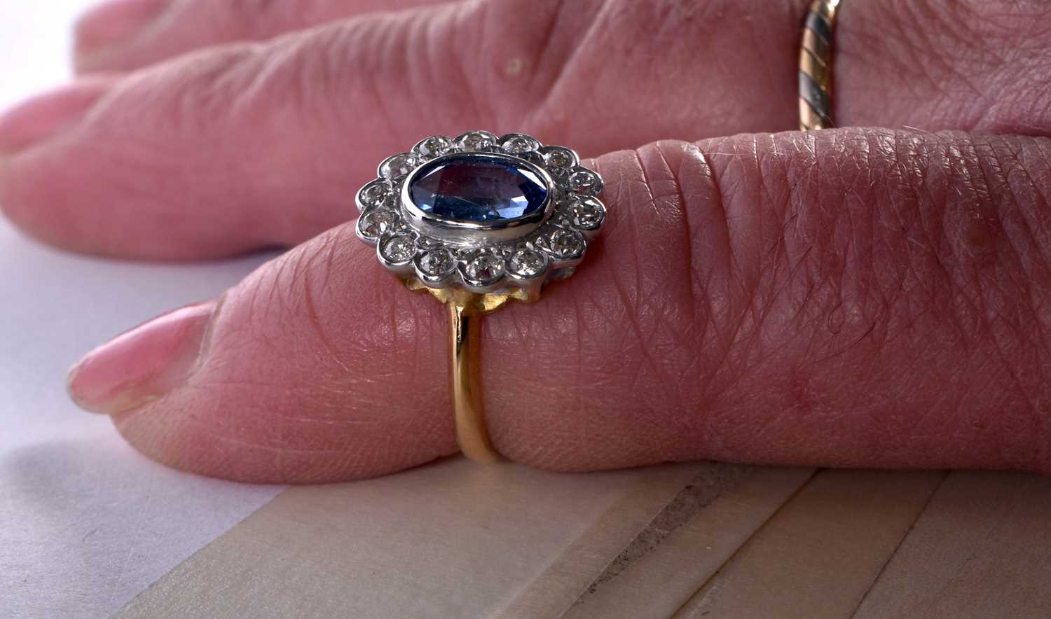 AN EDWARDIAN 18CT GOLD DIAMOND AND PALE SAPPHIRE RING. K. 4.6 grams. - Image 7 of 8