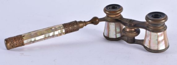 A PAIR OF MOTHER OF PEARL OPERA GLASSES. 21 cm x 8 cm.