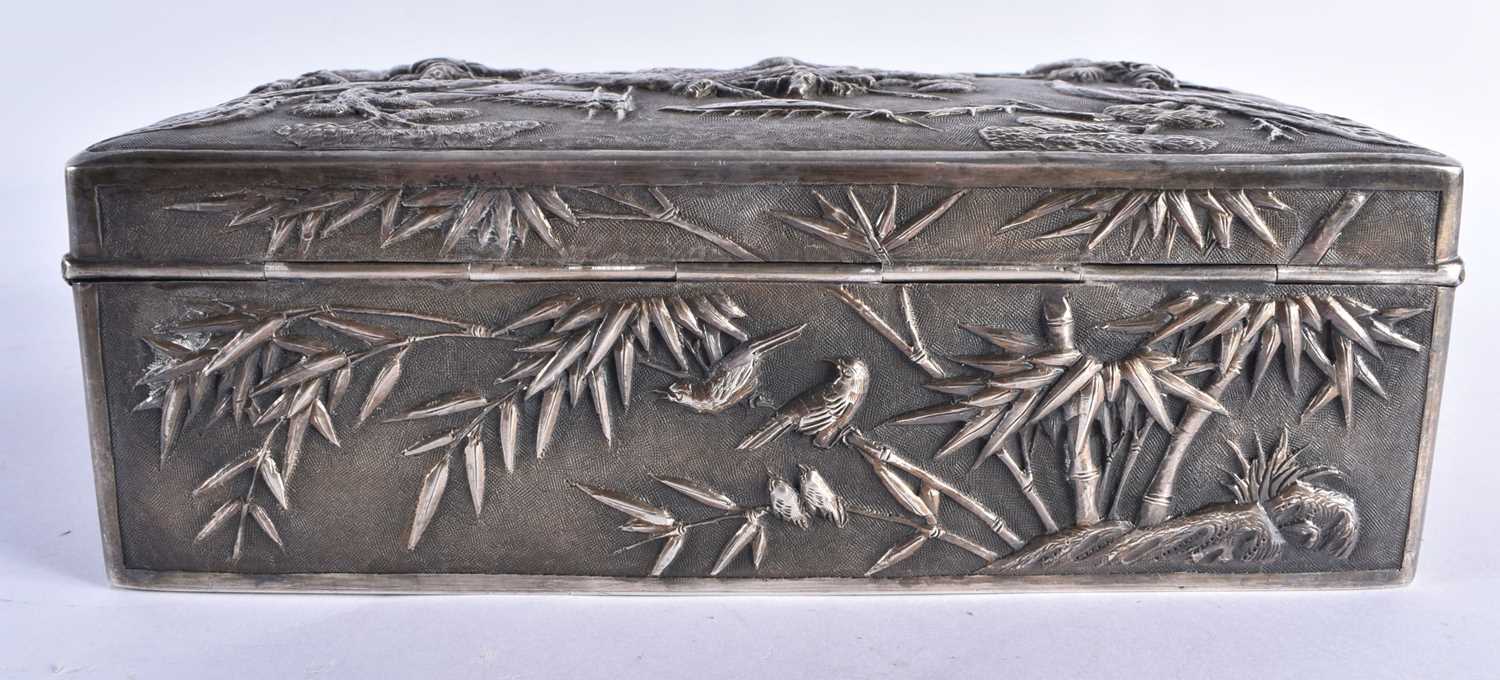 A RARE LARGE 19TH CENTURY CHINESE EXPORT REPOUSSE SILVER BOX Qing, signed KPC, decorated with a - Image 7 of 24