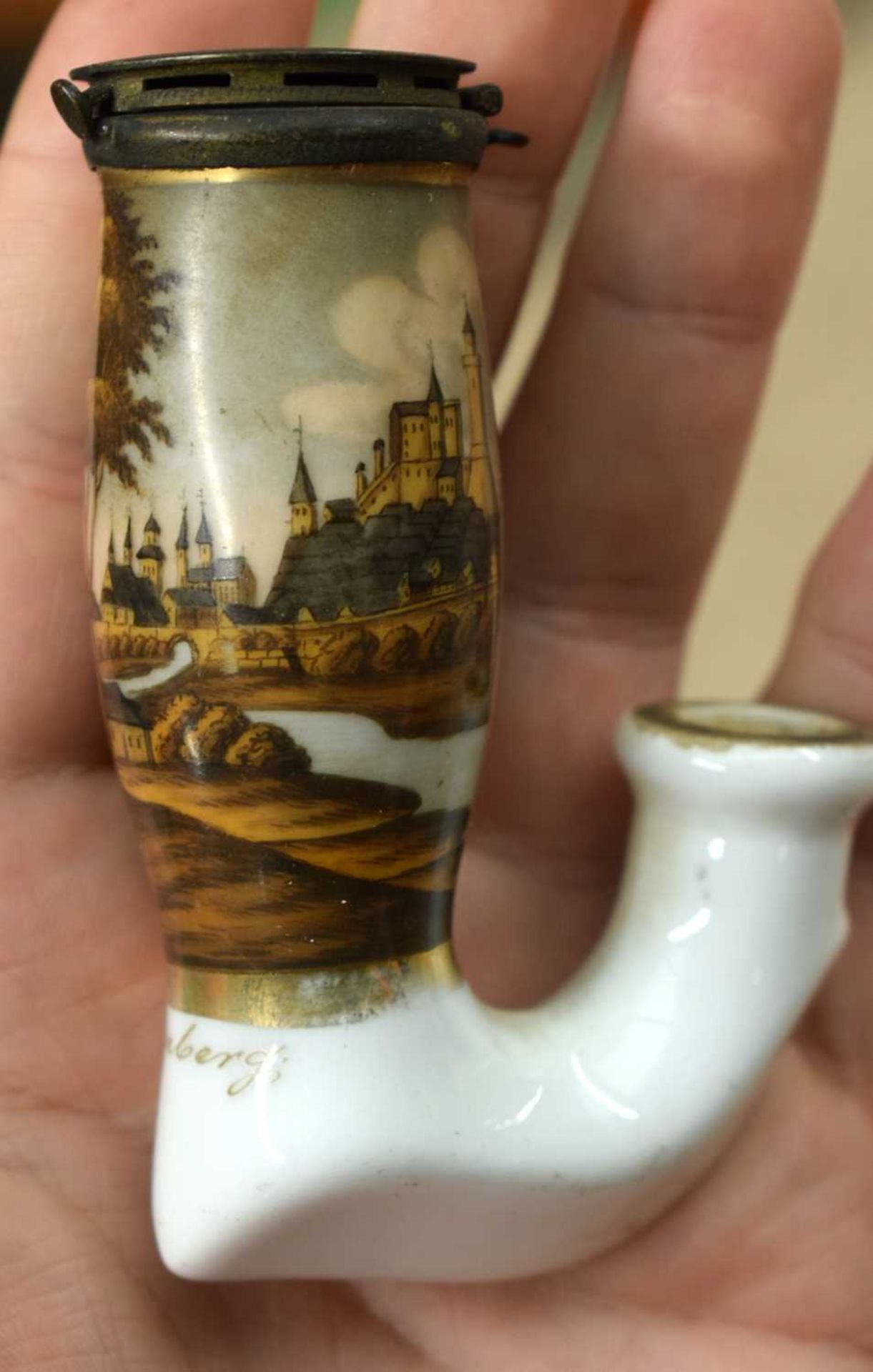 AN EARLY 19TH CENTURY ENGLISH PORCELAIN HEADED PIPE together with other pipes. Largest 30 cm - Image 10 of 24