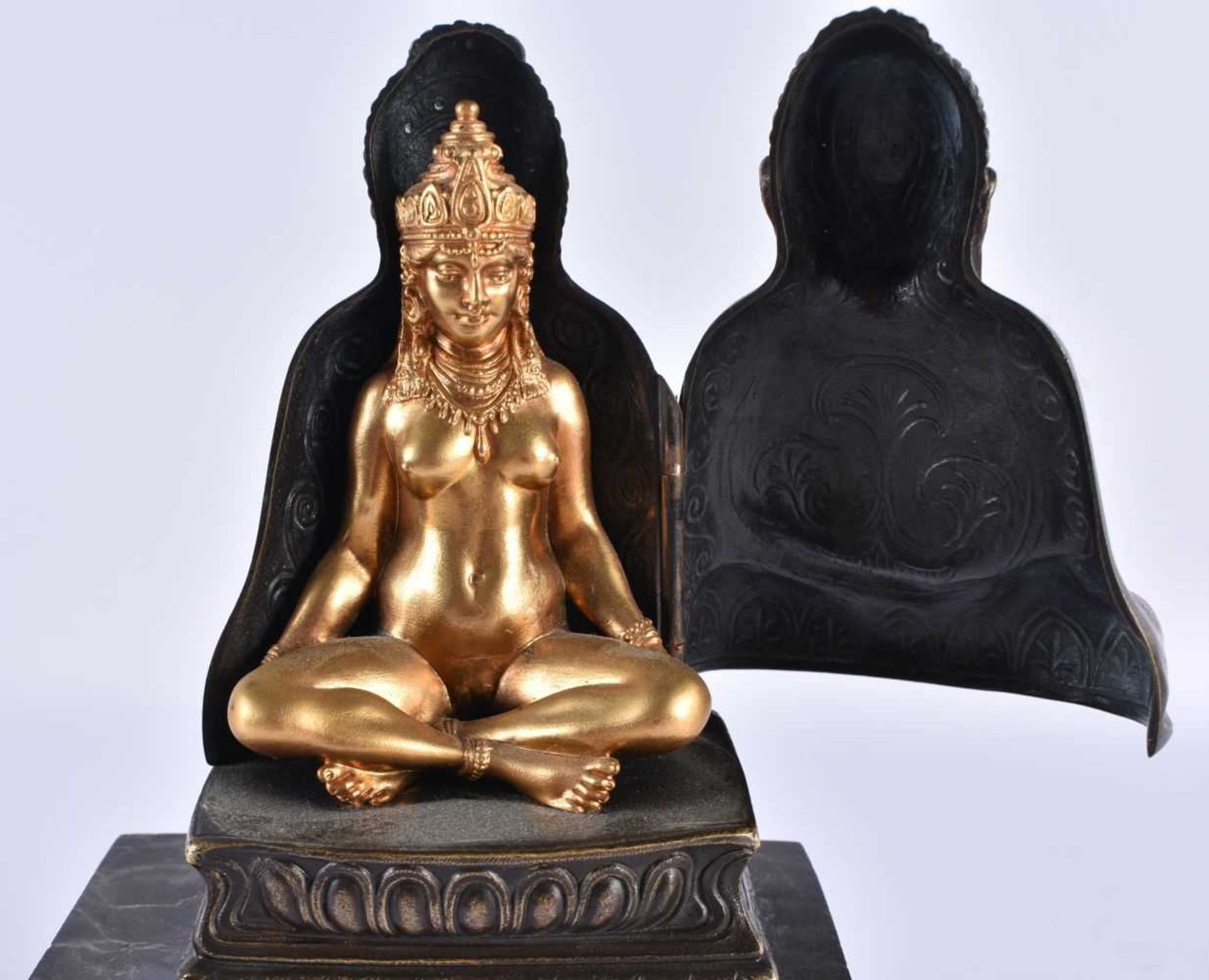 A RARE LATE 19TH/20TH CENTURY AUSTRIAN COLD PAINTED BRONZE EROTIC BUDDHA FIGURE the front opening to - Image 4 of 12