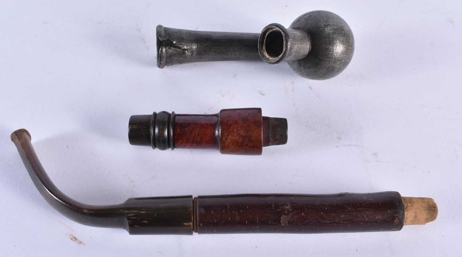 AN EARLY 19TH CENTURY ENGLISH PORCELAIN HEADED PIPE together with other pipes. Largest 30 cm - Image 4 of 24