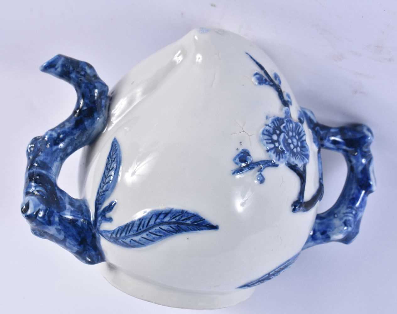 AN EARLY 19TH CENTURY CHINESE PORCELAIN CADOGAN TEAPOT Qing. 14 cm x 14 cm. - Image 2 of 4