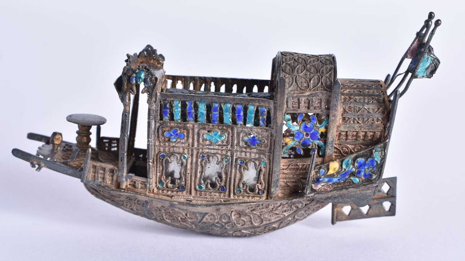 A RARE LATE 19TH CENTURY CHINESE SILVER AND ENAMEL BOAT Late Qing, together with another silver boat - Image 8 of 10