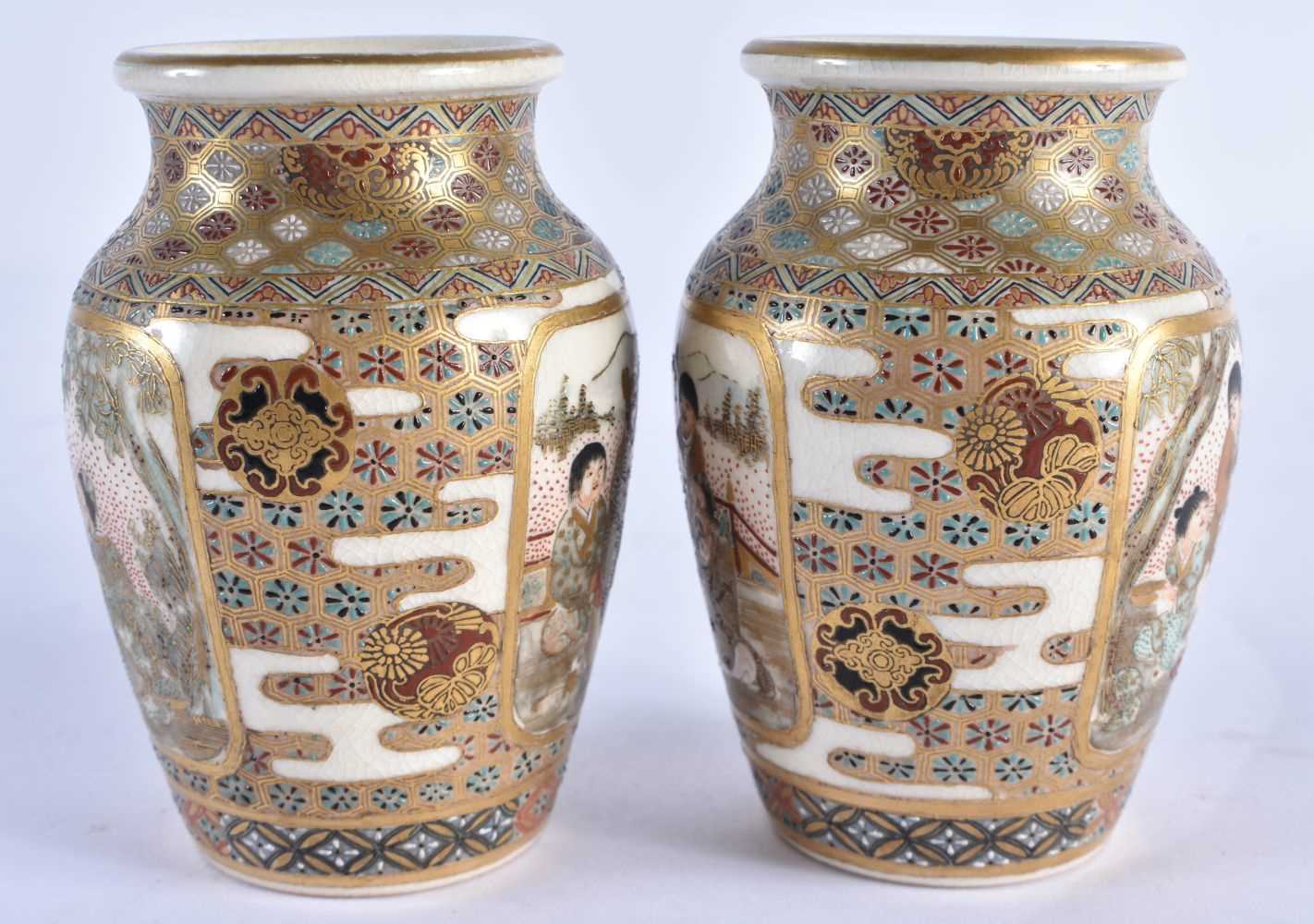 A SMALL PAIR OF 19TH CENTURY JAPANESE MEIJI PERIOD SATSUMA VASES painted with figures and - Image 2 of 8