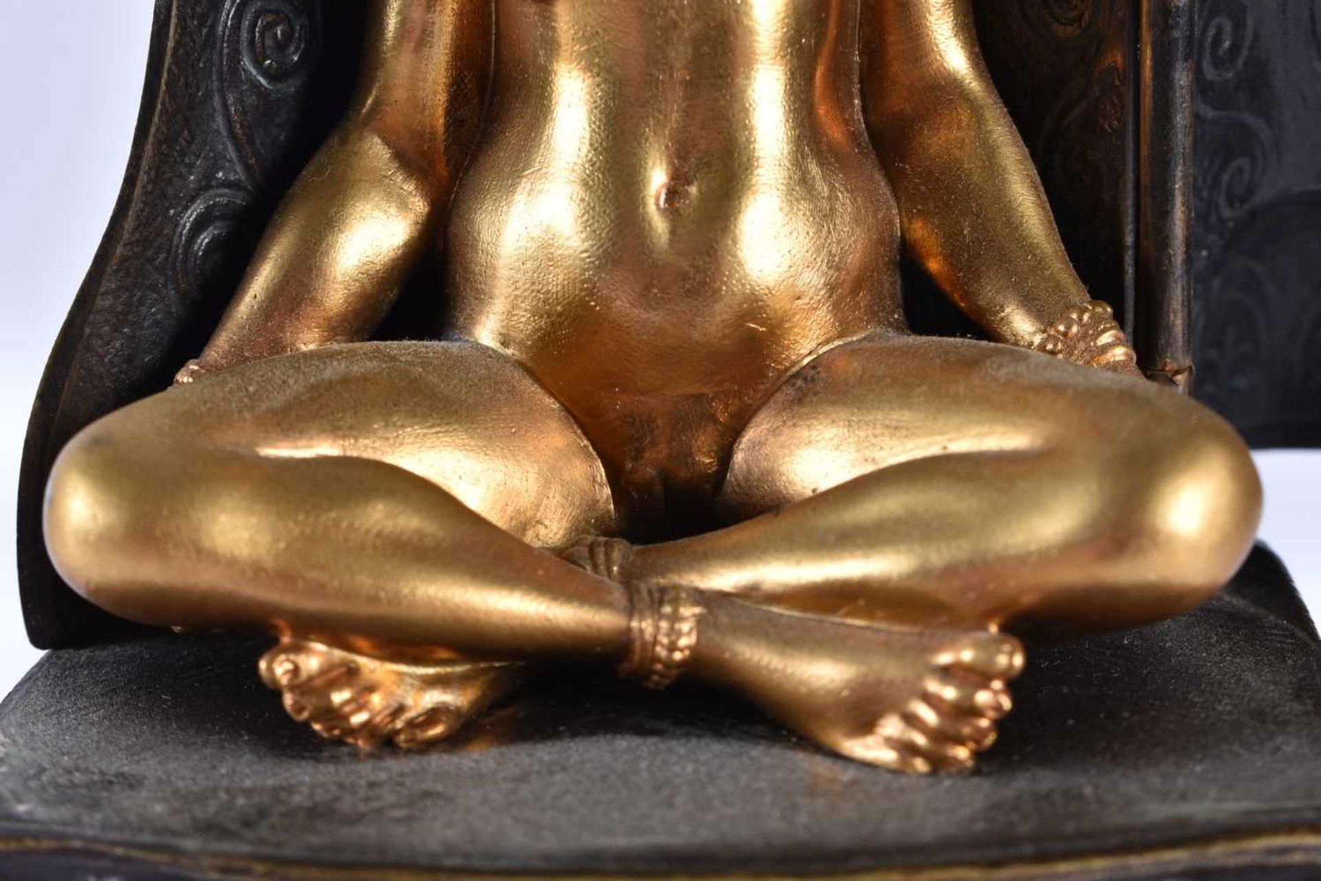 A RARE LATE 19TH/20TH CENTURY AUSTRIAN COLD PAINTED BRONZE EROTIC BUDDHA FIGURE the front opening to - Image 7 of 12