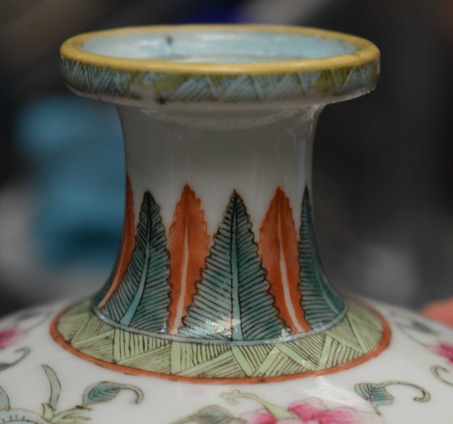 A FINE LATE 19TH CENTURY CHINESE FAMILLE ROSE PORCELAIN BULBOUS VASE Qing, enamelled with fierce - Image 7 of 21